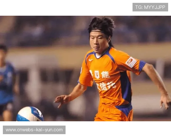 李金羽率辽宁铁人冲超成功后表示：我们只是迈出了一小步